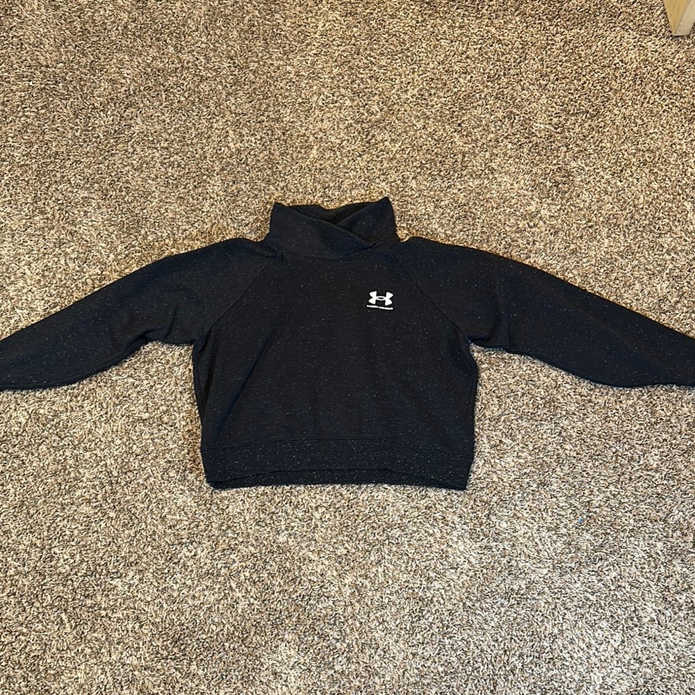 Under Armour Black Pullover Sweatshirt